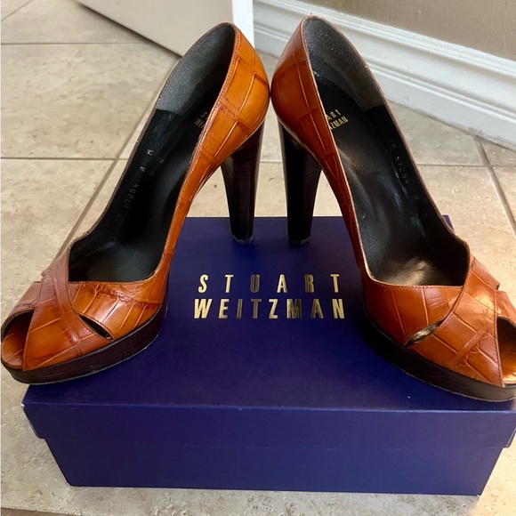 Stewart Weitzman - Picture 2 of 2